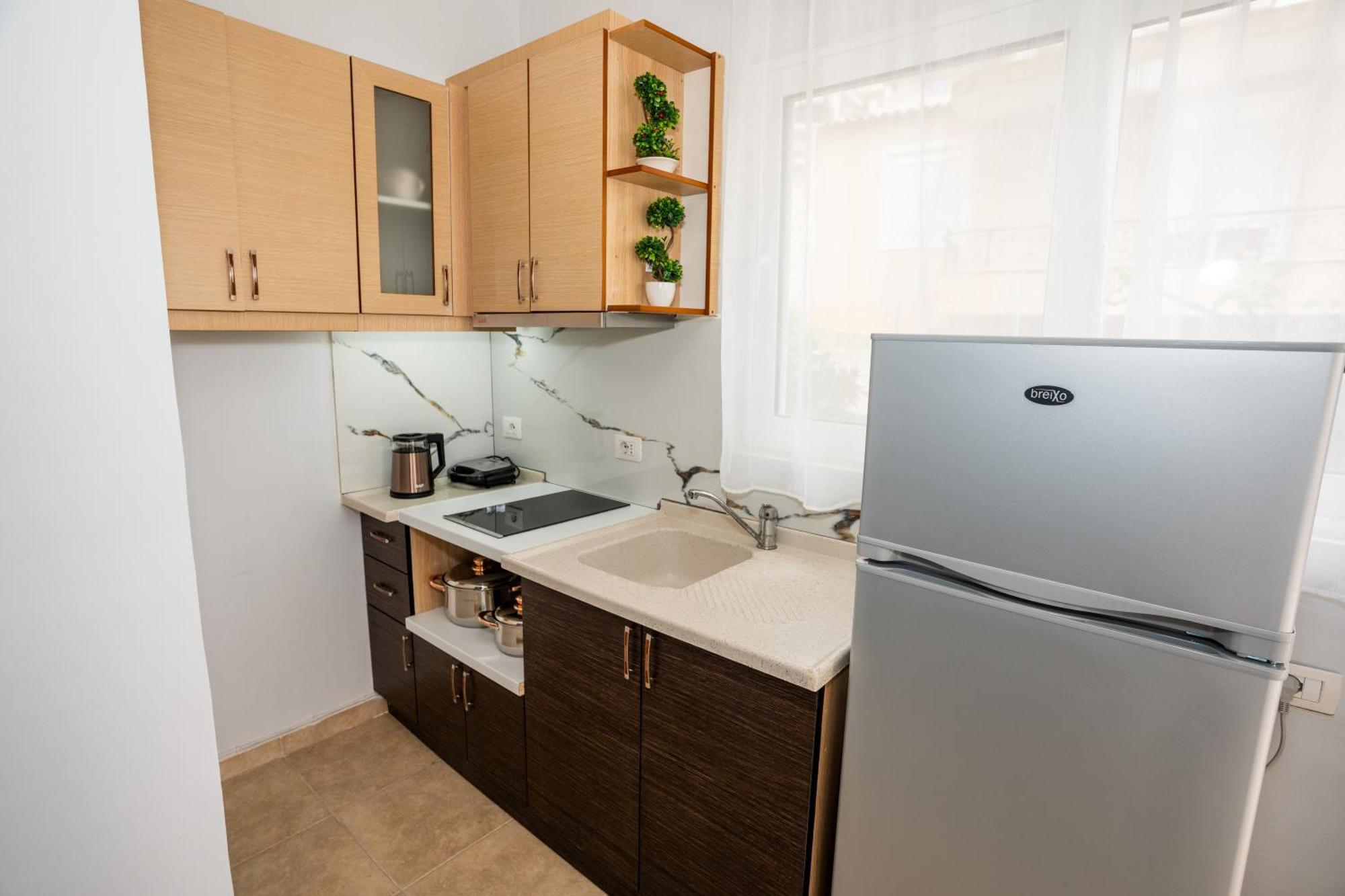 A&V Apartments Sarandë Eksteriør bilde
